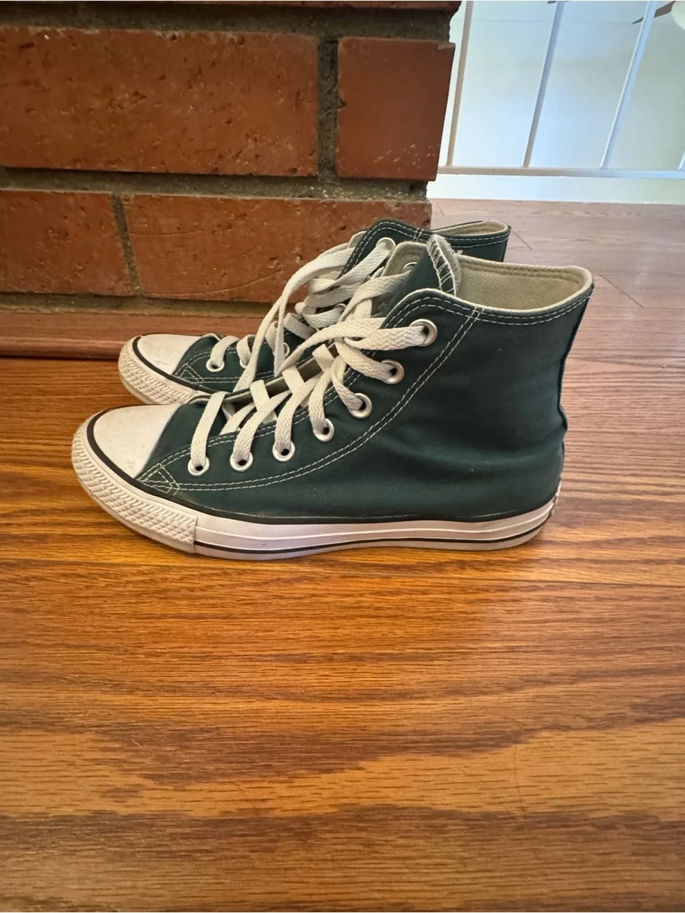 Green High Top Converse size 7.5 W - Picture 2 of 5